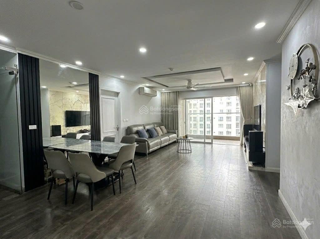 Golden palace mễ trì. căn 3 ngủ 128m2 tòa a, tầng trung, full nội thất mới đẹp, sẵn sổ, giá 10.8 tỷ