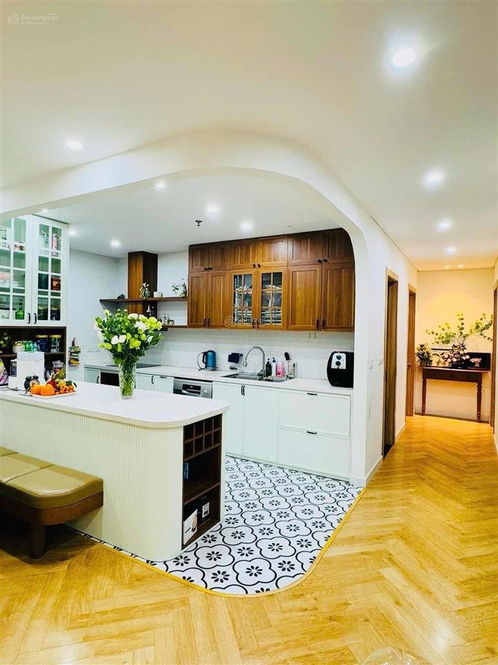 Golden palace mễ trì. căn 2pn giá 6 tỷ, căn 3pn giá 7.3 tỷ, căn 4pn giá 9.8 tỷ, full nội thất.