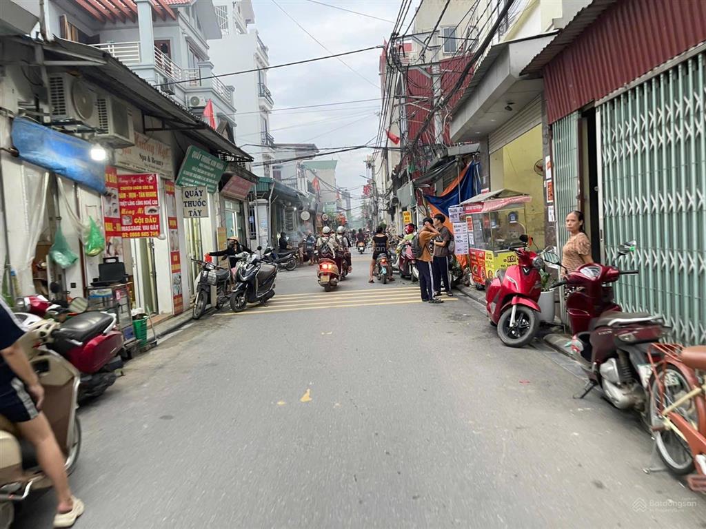 Siêu ngộp cần bán nhanh trong tháng  trục chính kinh doanh tàm xá  sẵn cấp 4 cho thuê dòng tiền
