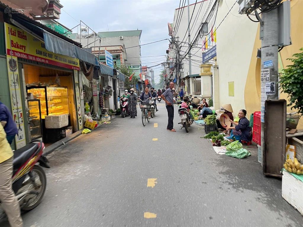 Siêu ngộp cần bán nhanh trong tháng  trục chính kinh doanh tàm xá  sẵn cấp 4 cho thuê dòng tiền