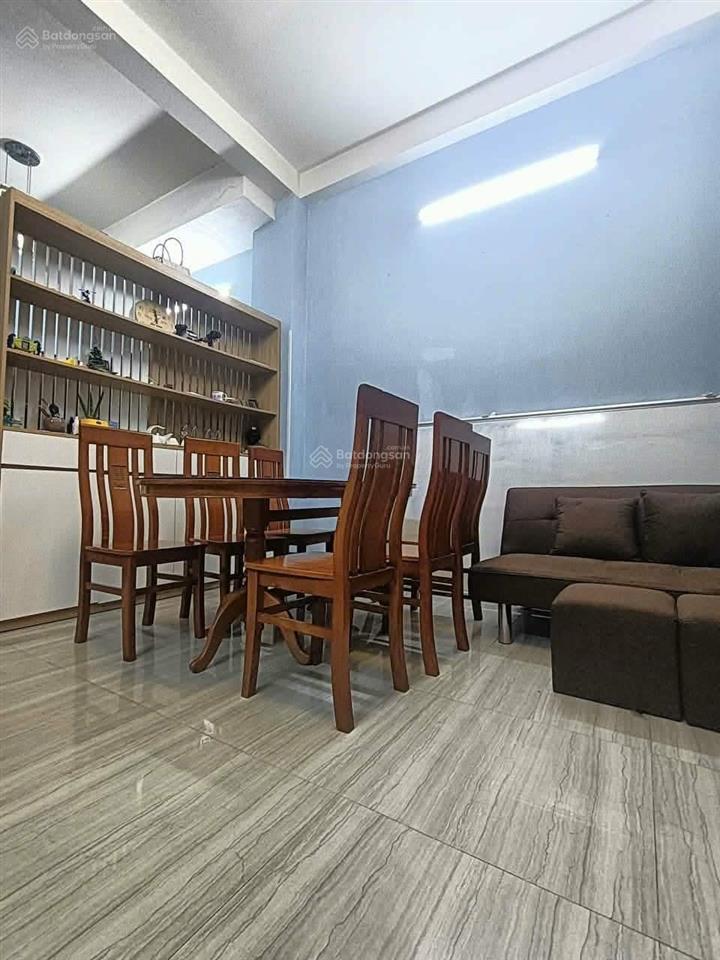 Bán nhà đẹp! nhà còn rất mới, khách chỉ mua và vào ở ngay!