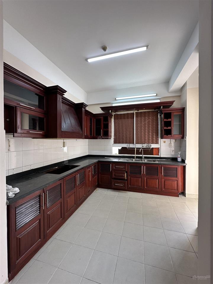 Do nhu cầu chuyển đổi mình cần bán căn 2pn+2wc 85,1m2 (2 ban công riêng biệt) 0971 589 ***
