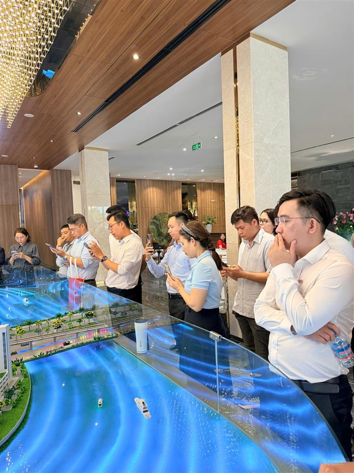 Cập nhật 8 căn hiếm, giá tốt nhất đợt 1, cam kết thanh khoản cao booking ngay 0971 589 ***
