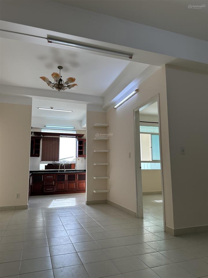 Chính chủ cần sang căn 2pn+2wc, 2 ban công riêng biệt diện tích 85,1m2 có thể ngăn thành 3pn