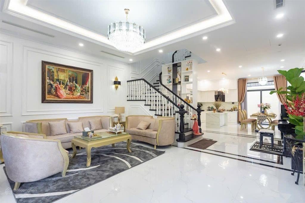 Cho thuê biệt thự verosa park full nội thất, 30 triệu/th, sd238m2, view đẹp, 4pn, 5wc