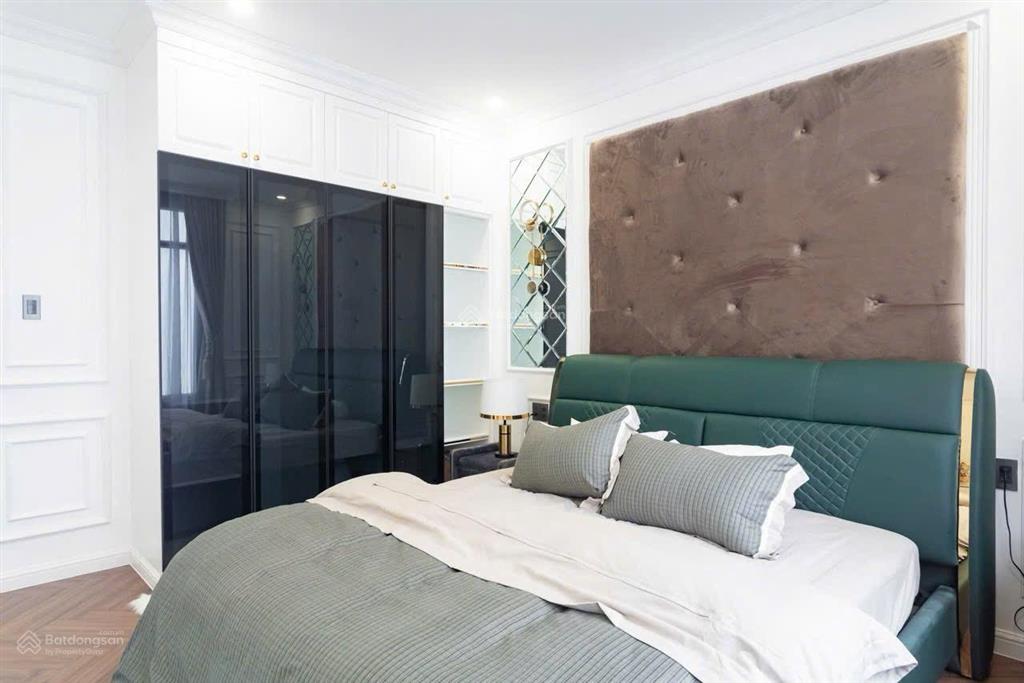 Cho thuê biệt thự verosa park full nội thất, 30 triệu/th, sd238m2, view đẹp, 4pn, 5wc