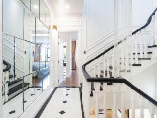 Cho thuê nhà verosa khang điền compound cao cấp 32tr  6x20  chỉ cần xách vali vào ở