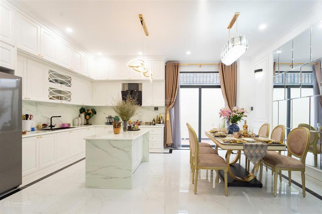 Cho thuê nhà verosa khang điền compound cao cấp 32tr  6x20  chỉ cần xách vali vào ở