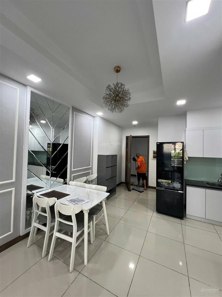 Bán 2 phòng ngủ chung cư greenfield full nội thất, view sông, sẵn hợp đồng thuê 13 triệu giá 4ty2
