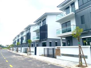Chị gái xinh đẹp đi nước ngoài bán nhà phố liền kề giá 4,8 tỷ vnd tại dự án vsip hải phòng