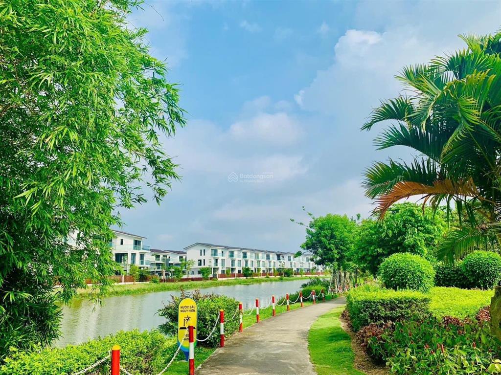 Chính chủ cần bán gấp biệt thự đơn lập beomes ngay gần cầu nguyễn trãi giá chỉ 80 tr/m2