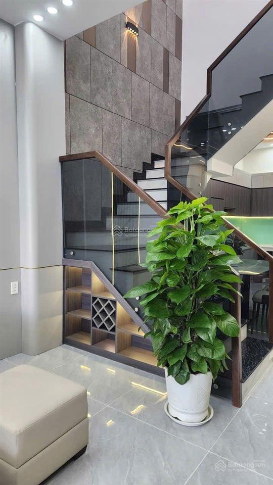 Nhà mới hoàn thiện sổ hồng khu dân cư đông, đường thông, vừa ở vừa buôn bán kinh doanh