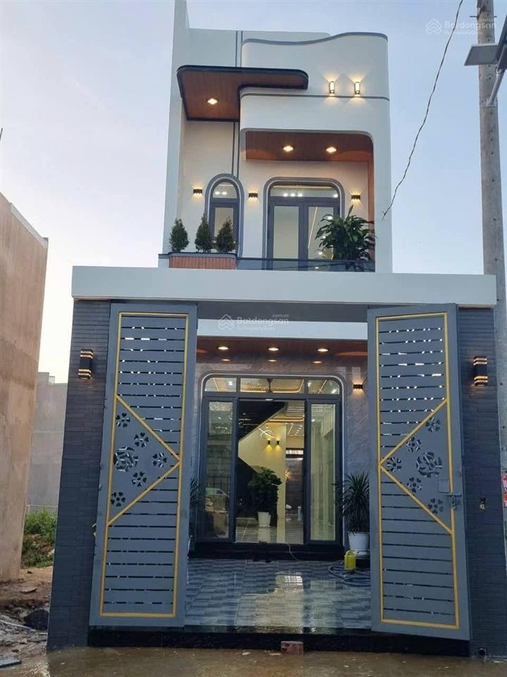 Nhà mới hoàn thiện sổ hồng khu dân cư đông, đường thông, vừa ở vừa buôn bán kinh doanh