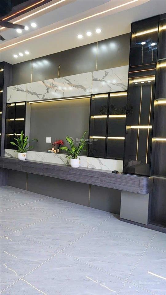Nhà mới hoàn thiện sổ hồng khu dân cư đông, đường thông, vừa ở vừa buôn bán kinh doanh