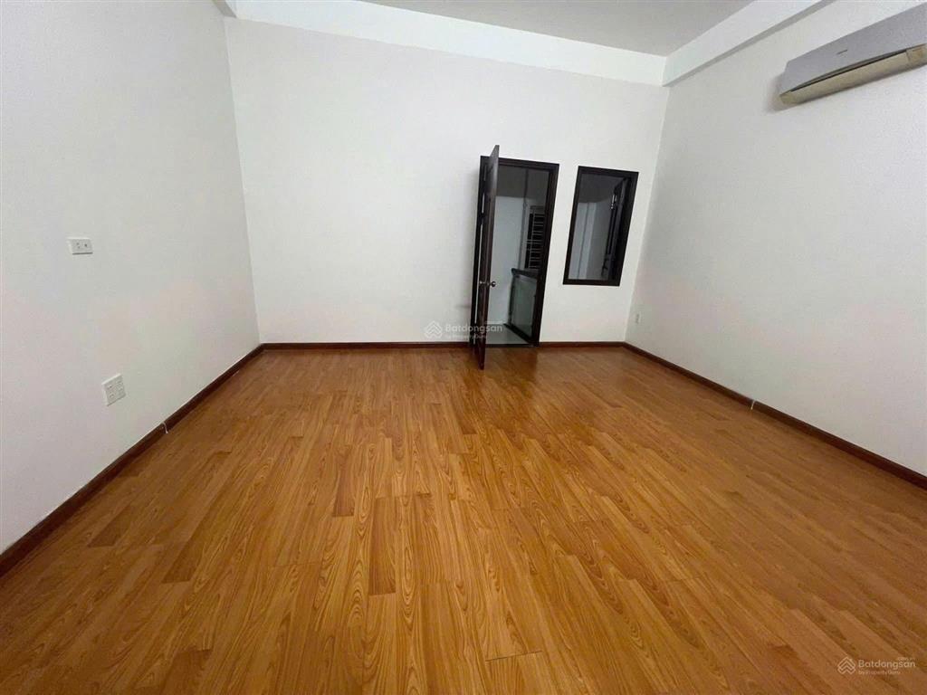 Chủ cần bán gấp nhà 3tầng mặt tiền đường chế lan viên ngủ hành sơn tpđn
