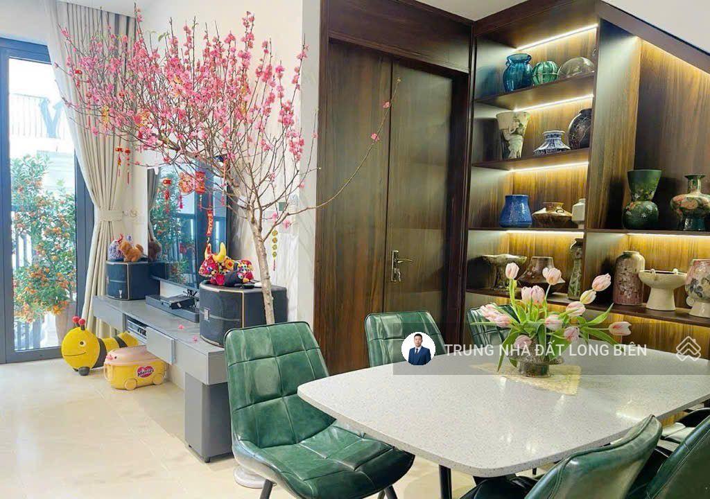 Hiếm chỉ 12 tỷ sở ngay căn biệt thự việt hưng long biên 75m2 x 4t full nội thất xịn xò ô tô tránh