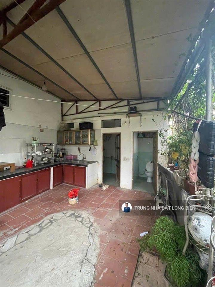 Chính chủ bán gấp căn nhà bát khối 90m2 ngõ nông sát ô tô chỉ 4,38 tỷ, chủ thiện chí bán trước tết