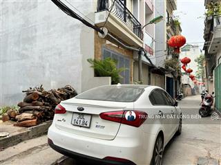 Chính chủ cần bán gấp mảnh đất bát khối long biên 61m2 ô tô vào đất gần aeon mall sang phố cực tiện