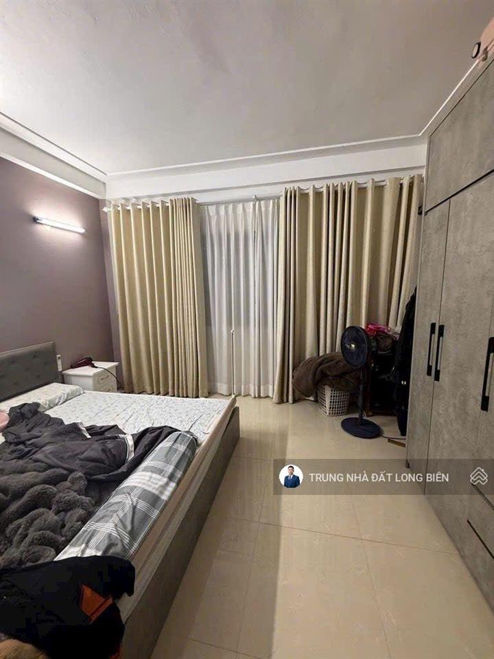 Nhỉnh 5 tỷ chủ bán gấp căn nhà phúc lợi long biên 35m2 x 5t ô tô vào nhà ô tô thông kinh doanh tốt