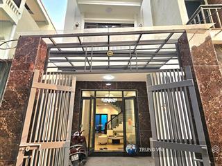 Thạch bàn long biên bán nhà quan chức ô tô đỗ cửa 70m2 x 4t full nội thất gần aeon mall