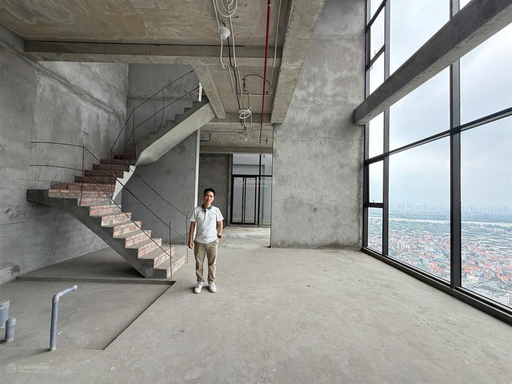 Chính chủ bán penthouse 200m² view sông hồng, biệt thự đảo ecopark  hoa hậu của toà  giá 16,5 tỷ