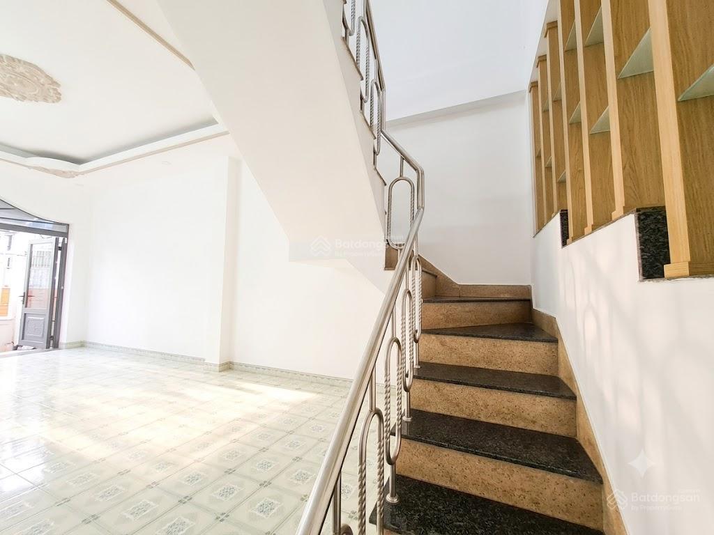 Nhà ngay metro lê thị riêng 56m² ngang 3.6m 3 tầng hẻm 3m an ninh