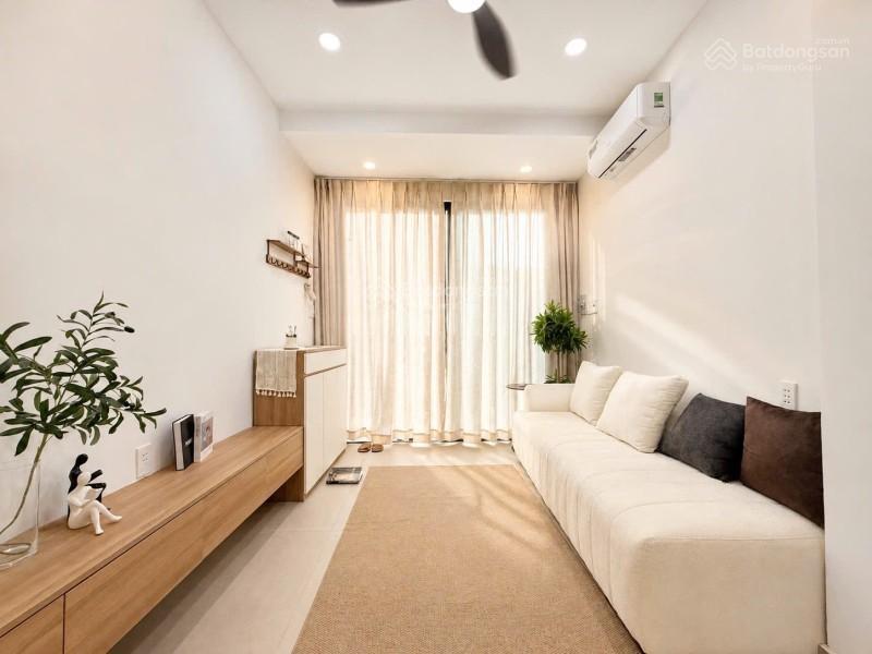 Nhà mặt tiền hụt gần mt nguyễn trãi  3 tầng  3 pn  full nội thất chủ gấp bán
