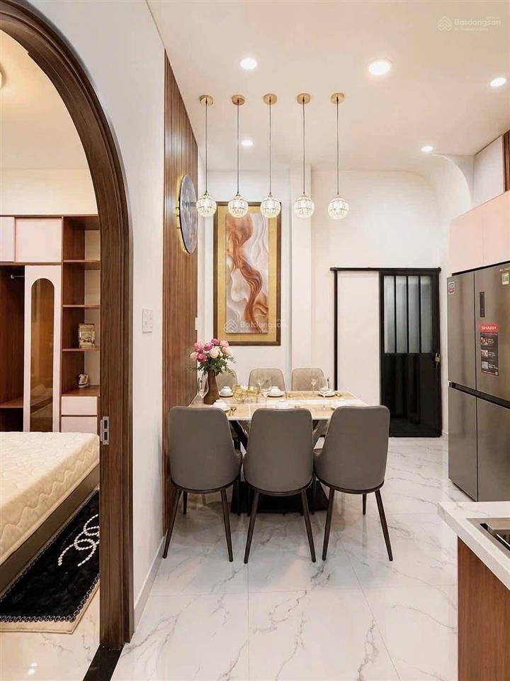 Bán nhà lê văn sỹ 52m2 4 pn 4 tầng cách mặt tiền vài bước giá tốt kv