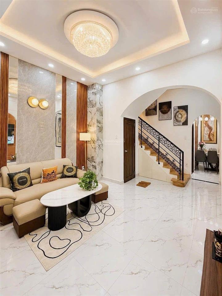 Bán nhà lê văn sỹ 52m2 4 pn 4 tầng cách mặt tiền vài bước giá tốt kv