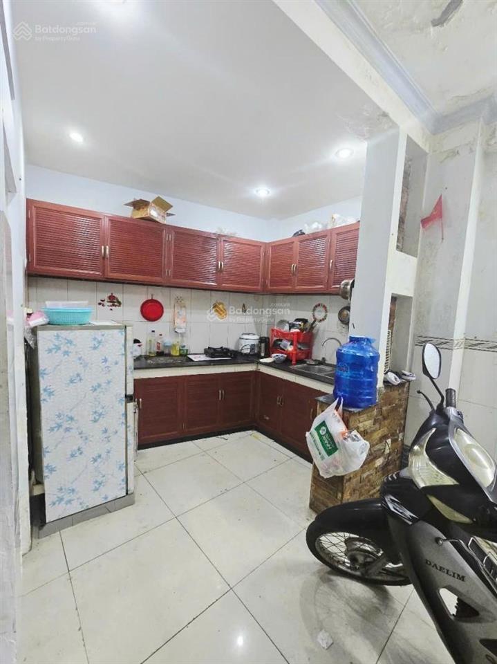 Bán nhà lê đại hành ngang 5.6m 4 tầng4pn an ninh dân trí ở hoặc cho thuê