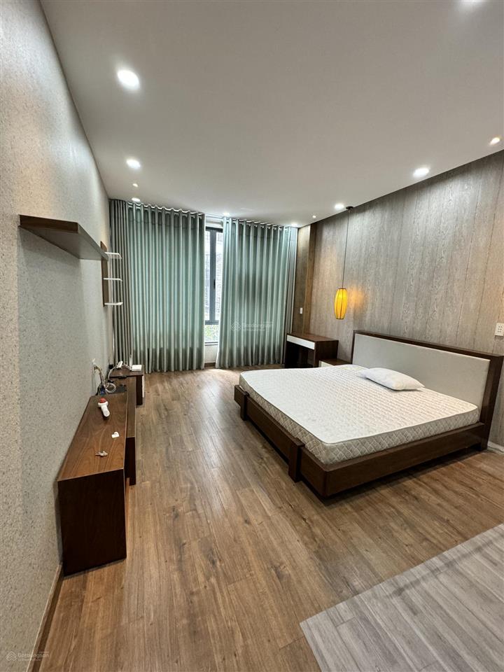 Nhà chính chủ hẻm 284 lý thường kiệt quận 10