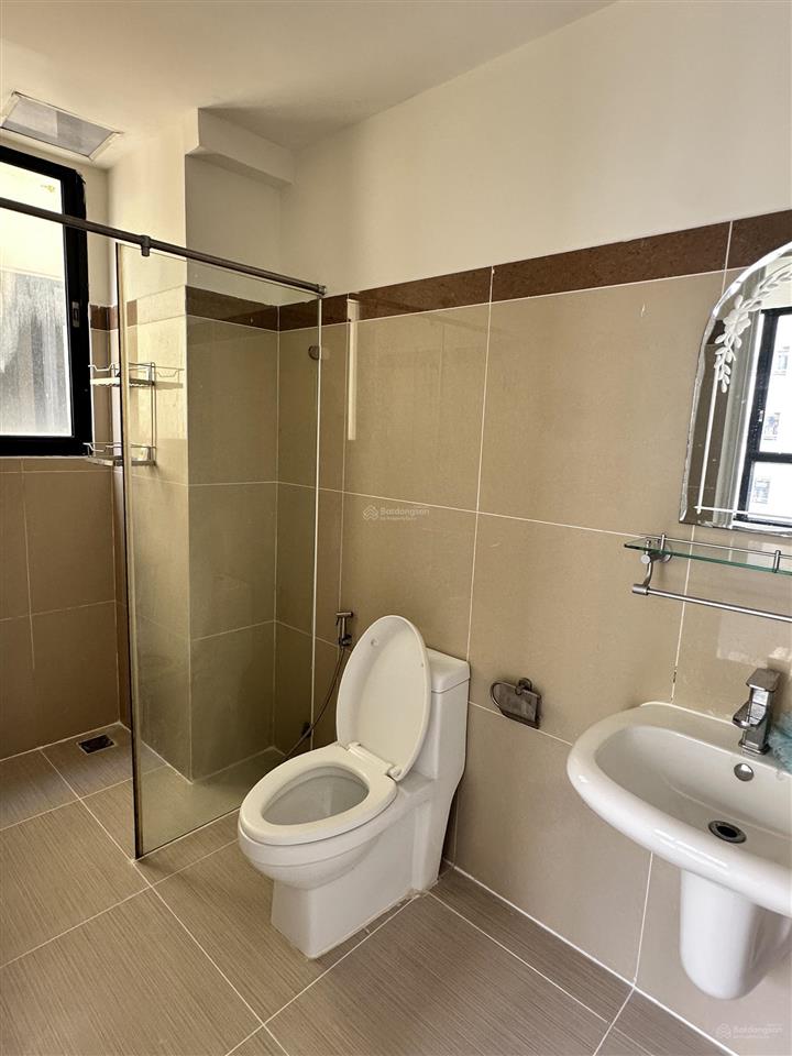 Bán căn hộ 90m2 = 3pn  2wc. giá 4 tỷ 200 triệu.  mr. tùng 0964 690 ***