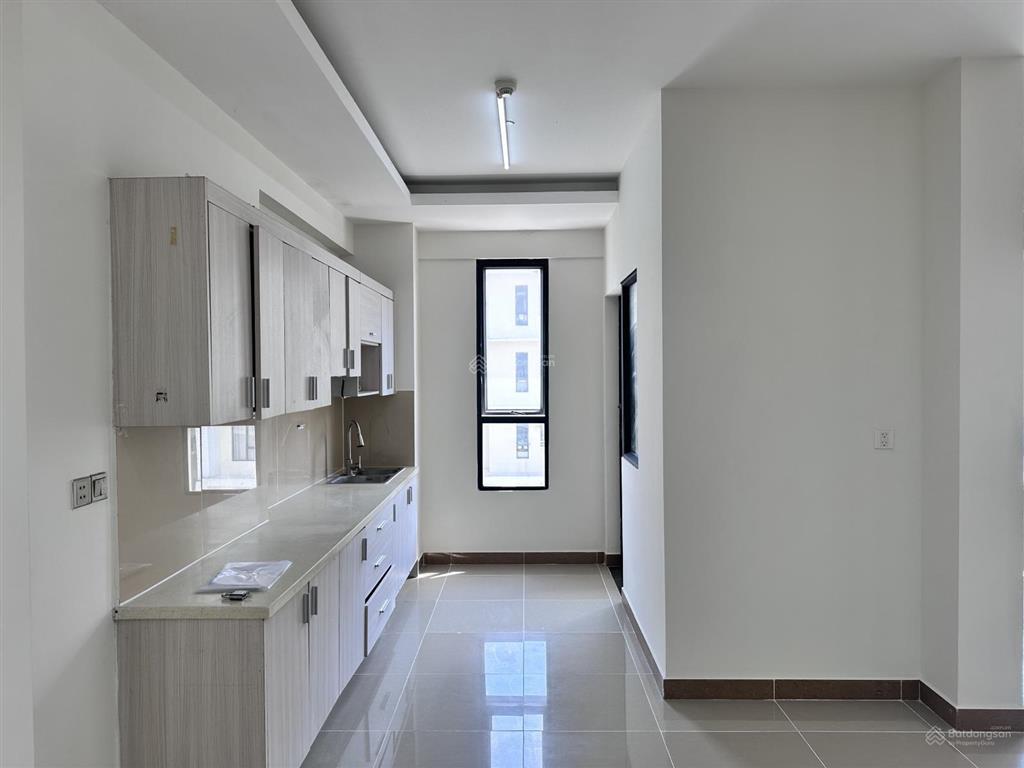 Bán căn hộ 90m2 = 3pn  2wc. giá 4 tỷ 200 triệu.  mr. tùng 0964 690 ***