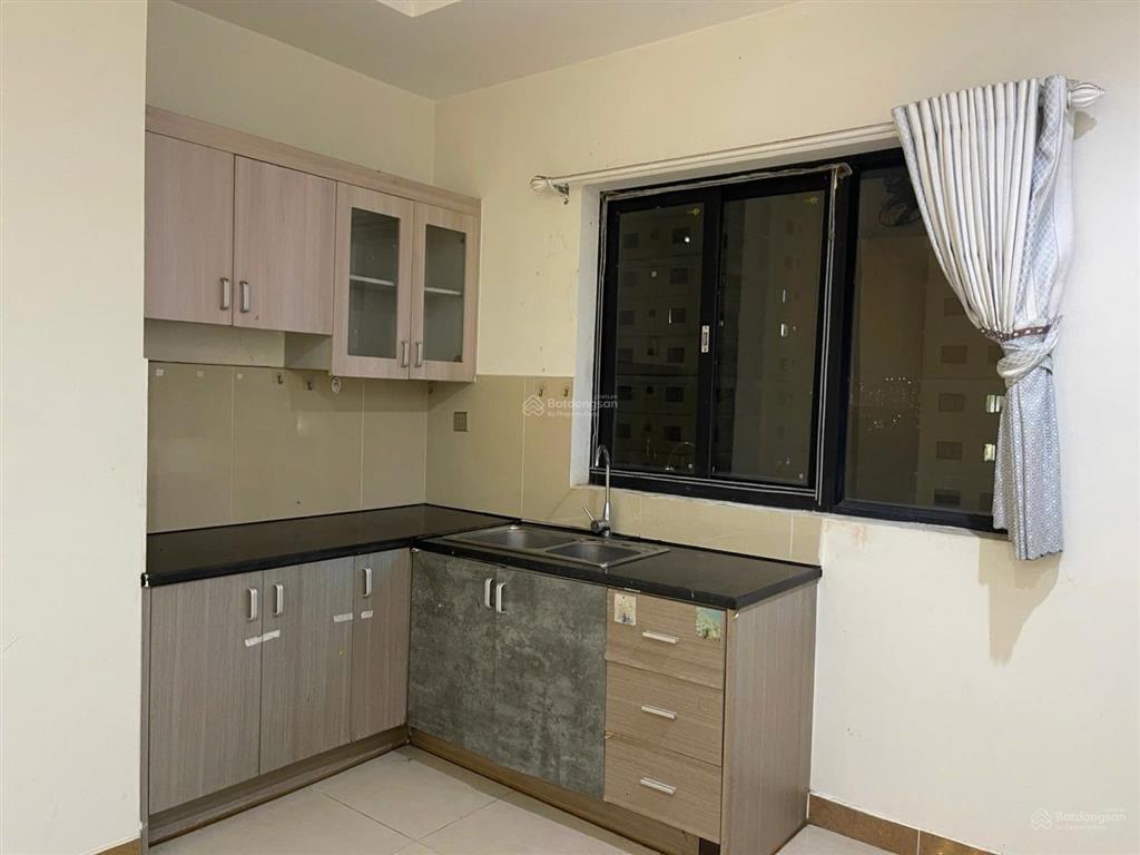 Cho thuê căn hộ 53m2=1pn  1wc, nhà trống. giá 7tr/tháng.  mr. tùng 0964 690 ***