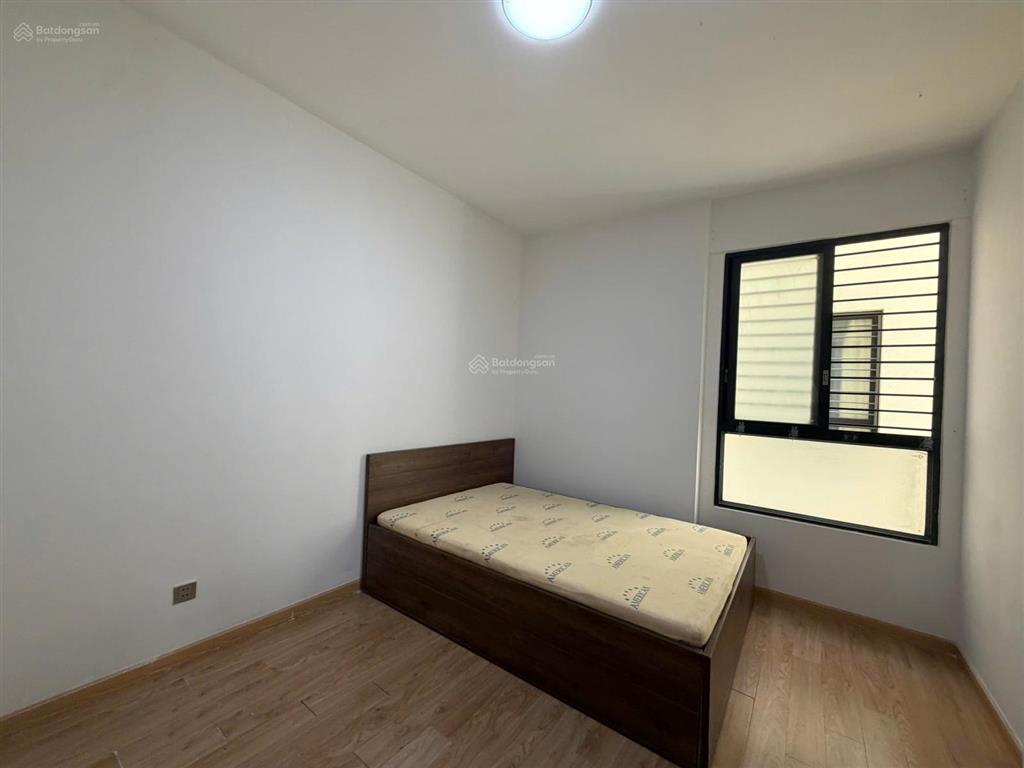 Cho thuê căn hộ 85m2 = 2pn  2wc, nhà có nội thất. giá 10tr/tháng.  mr. tùng 0964 690 ***