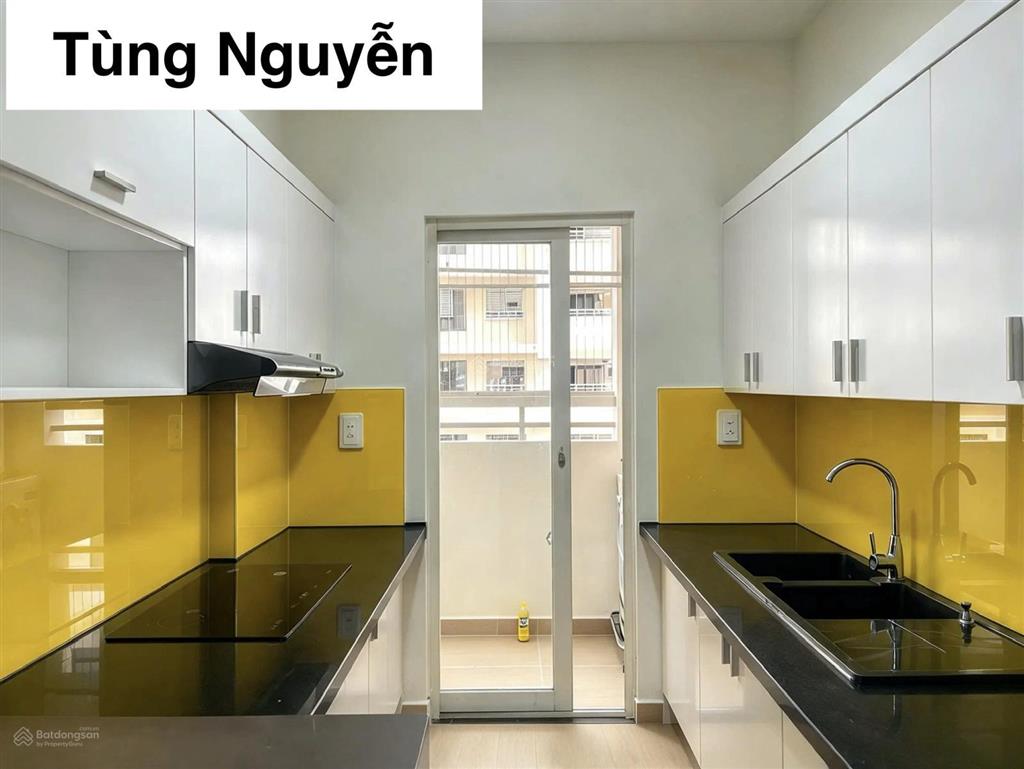 Bán căn hộ 85m2 =2pn  2wc. nhà có nội thất. giá bán 2,67 tỷ.  mr. tùng 0964 690 ***