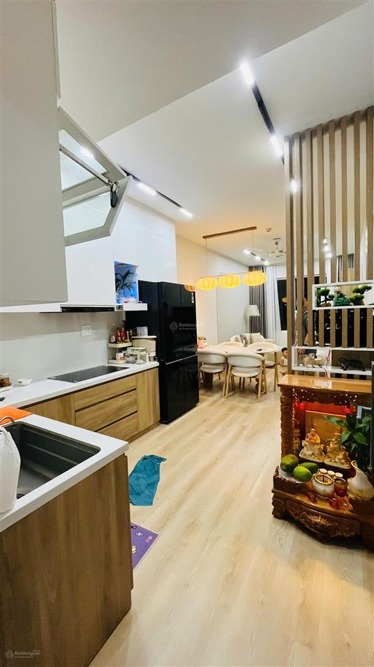 Citi soho 2pn, vừa làm xong full nội thất đẹp tâm huyết mới toanh, sổ sẵn, ở ngay được.