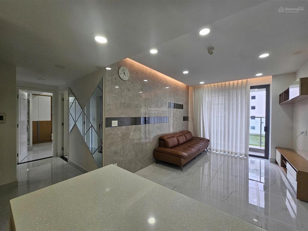 Chính chủ gửi bán 2pn the prince residence phú nhuận  dt 65m2  giá bán 6 tỷ  pl sổ hồng