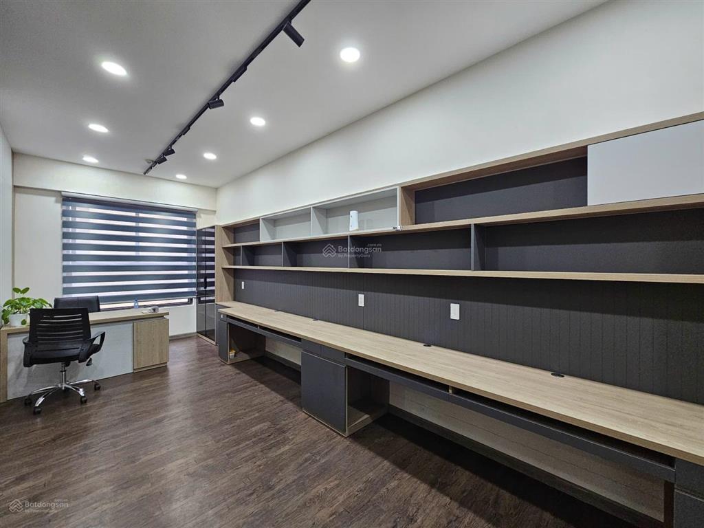 Mình cần bán lô văn phòng / diện tích 14m2  giá bán 1,4 tỷ  pháp lý hợp đồng mua bán
