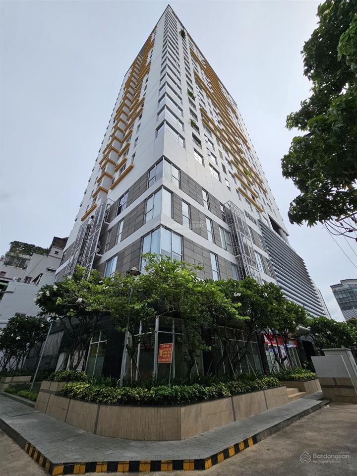 Văn phòng the prince residence dt 14m2  giá 5 triệu/tháng ~ dt 32m2  giá 18 triệu/tháng