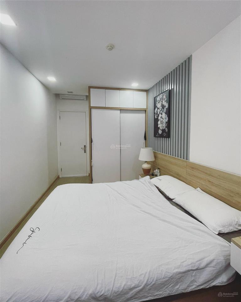 Chủ nhà gửi bán ch 1pn the prince residence / dt 46m2  giá bán 5,5 tỷ  pháp lý sổ hồng lâu dài