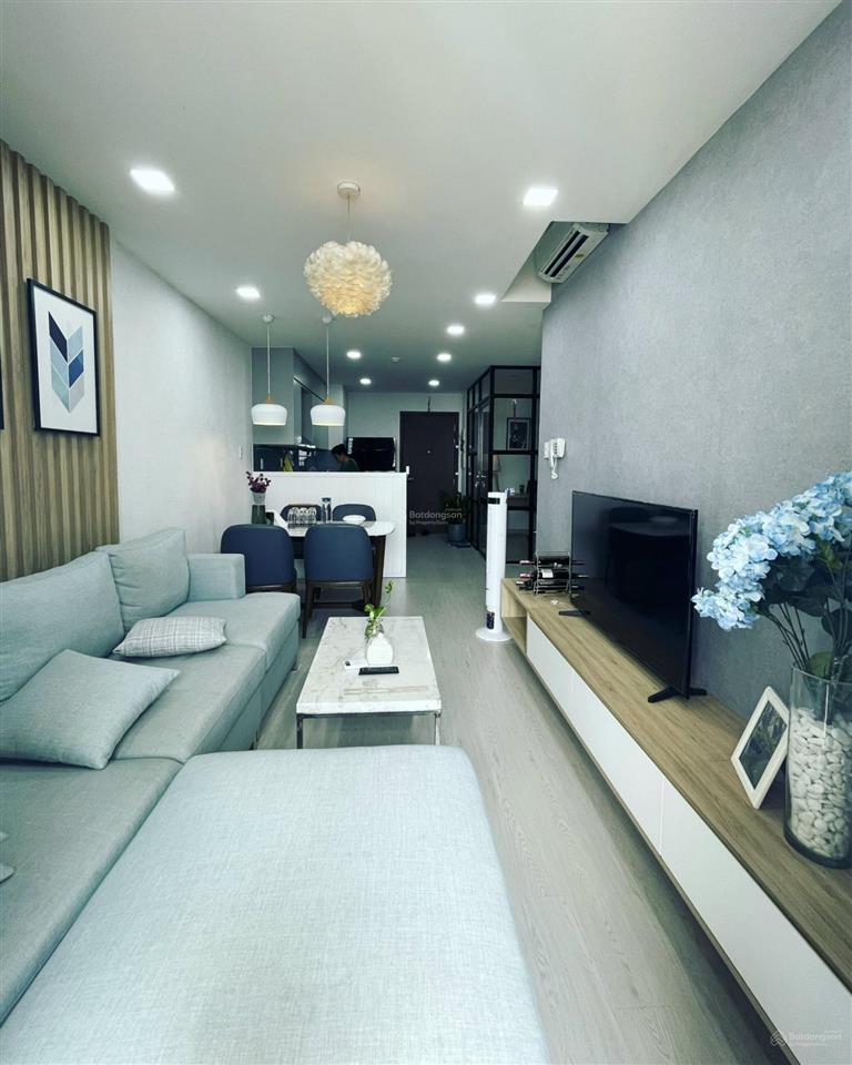 Chủ nhà gửi bán ch 1pn the prince residence / dt 46m2  giá bán 5,5 tỷ  pháp lý sổ hồng lâu dài