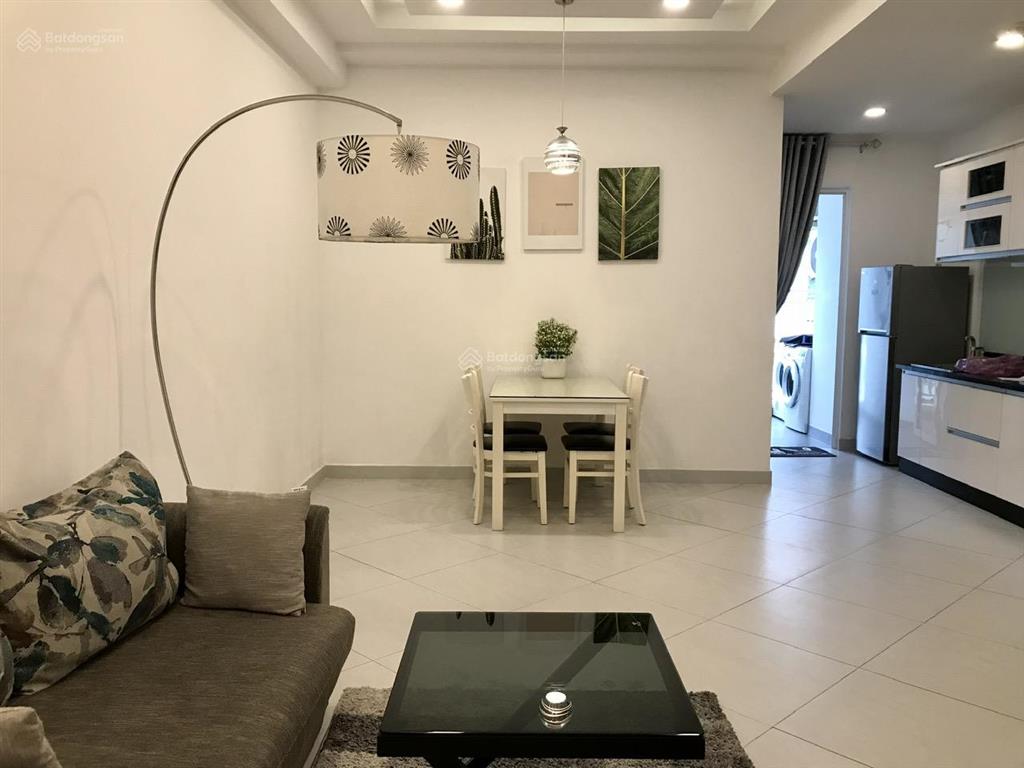Chính chủ gửi bán 1pn ot sky center / tân bình  diện tích 35m2  giá bán 2,6 tỷ  view đẹp