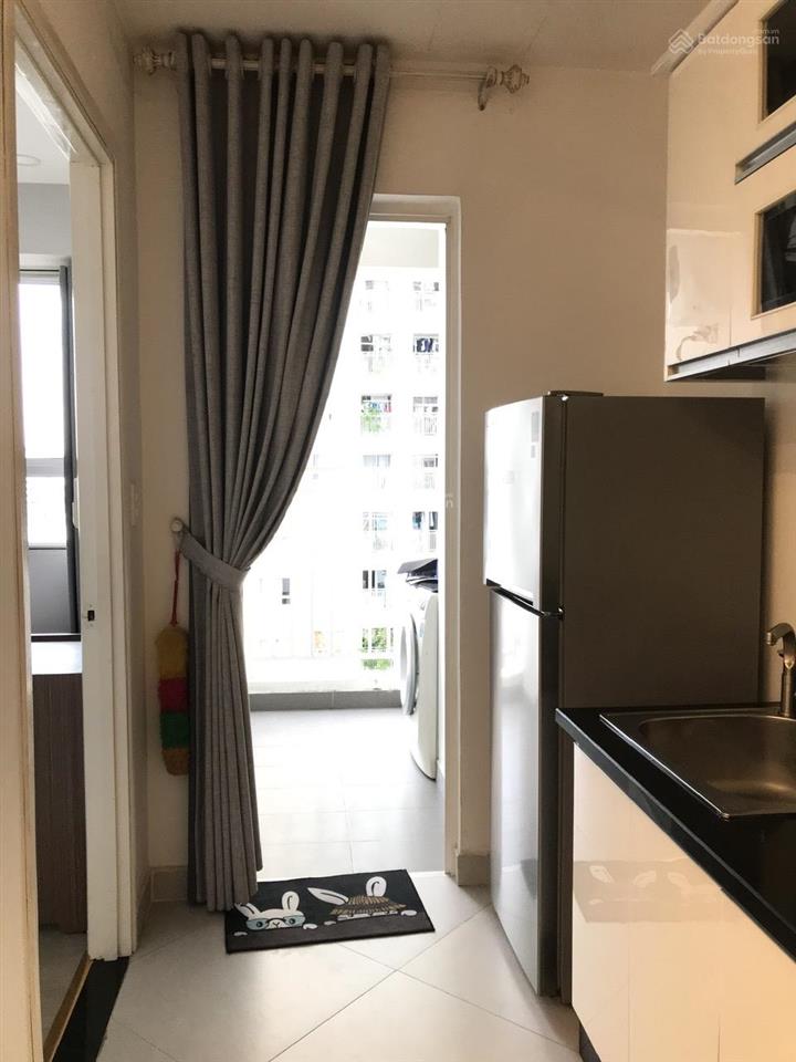 Chính chủ gửi bán 1pn ot sky center / tân bình  diện tích 35m2  giá bán 2,6 tỷ  view đẹp