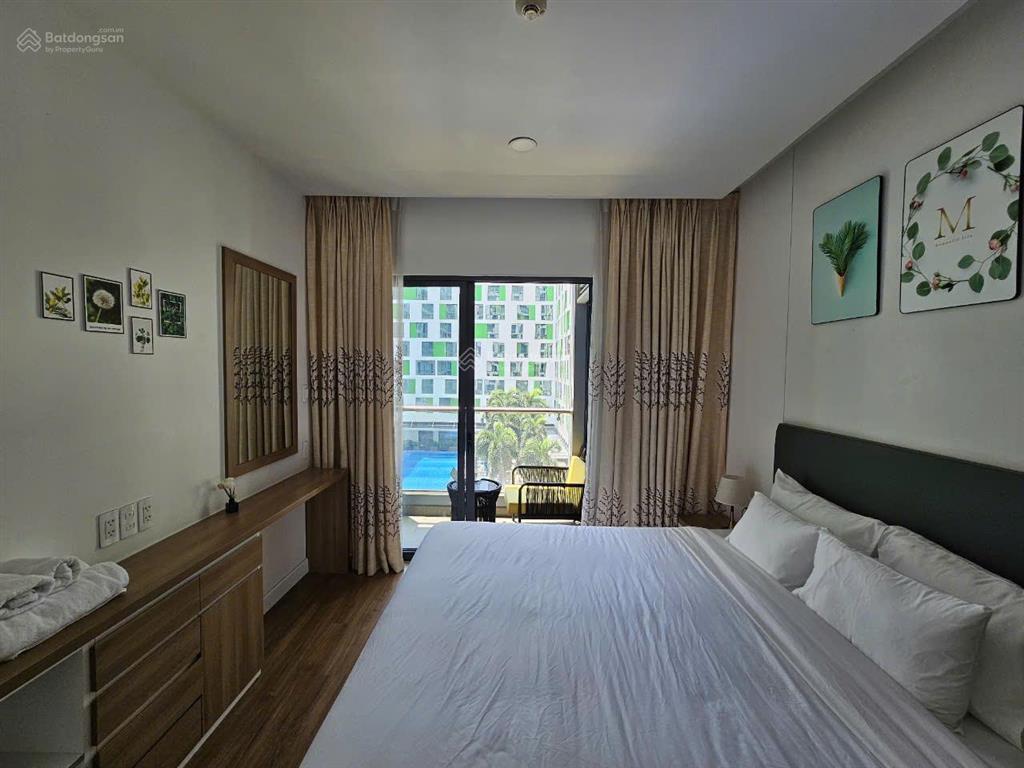 Chính chủ gửi bán gấp căn hộ 1pn sky center / diện tích 36m2  giá bán 2,6 tỷ  view thoáng mát