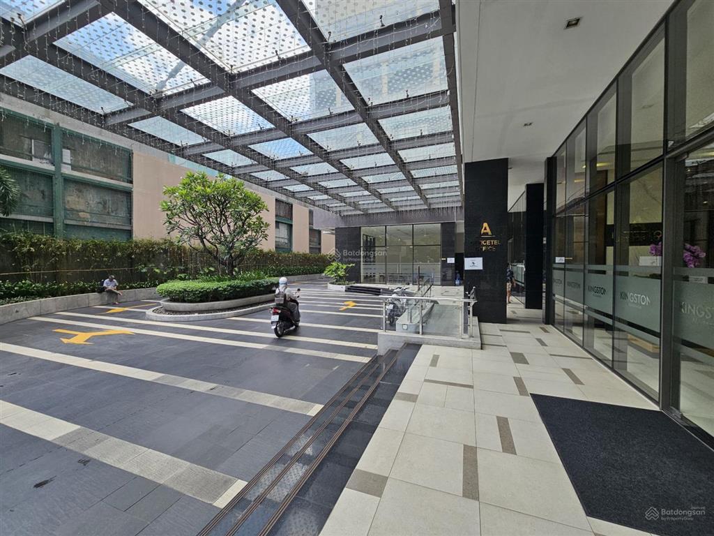 Mình cần bán căn hộ 2pn kingston residence phú nhuận  dt 65m2  giá 6,2 tỷ  sổ hồng lâu dài