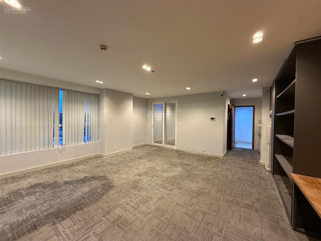 Mình cần bán lô văn phòng sổ hồng the prince residence  phú nhuận / dt 50m2  giá bán 5,3 tỷ