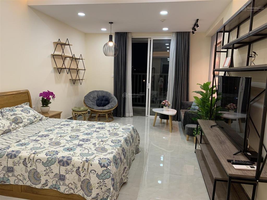 Mình cần bán căn hộ ot orchard parkview / diện tích 36m2  giá bán 3,1 tỷ  tầng trung thoáng mát