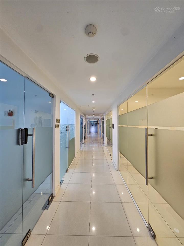 Tôi chính chủ bán băn phòng the prince residence  dt 13m2  giá bán 1,1 tỷ  pl sổ hồng lâu dài