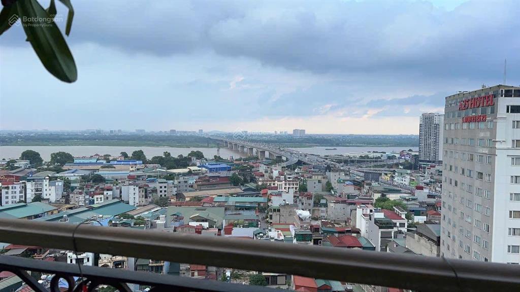 Bán cắt lỗ căn 2pn, 70m2 view sông chỉ 5,2 tỷ toà b chung cư hoà bình 505 minh khai